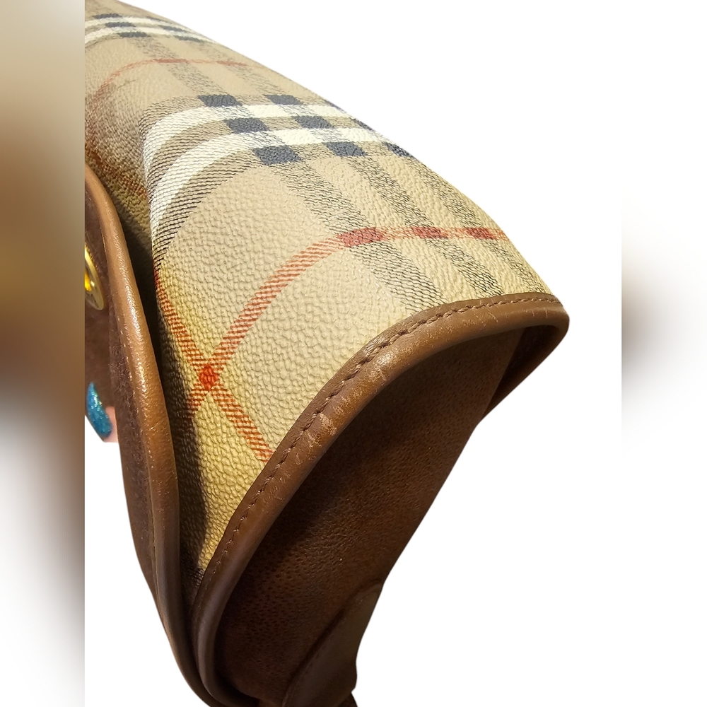 Burberrys Vintage Crossbody Bag with COA - Picture 14 of 14